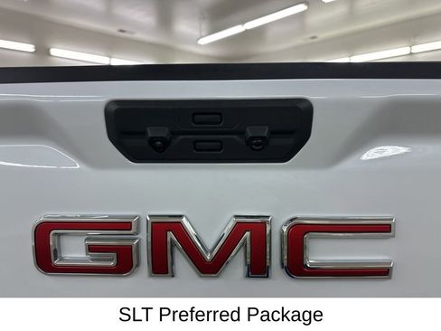Used 2026 GMC Sierra 1500 SLT w/ SLT Premium Plus Package image 16