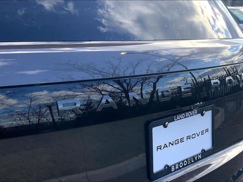 New 2026 Land Rover Range Rover SE image 15