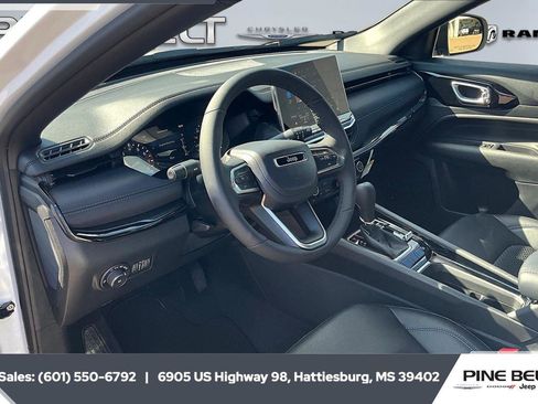 New 2026 Jeep Compass Latitude AWD/4WD image 6