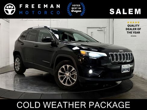 Used 2019 Jeep Cherokee Latitude Plus w/ Cold Weather Group image 1