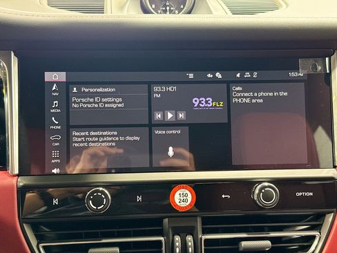 Certified 2026 Porsche Macan S AWD/4WD image 31