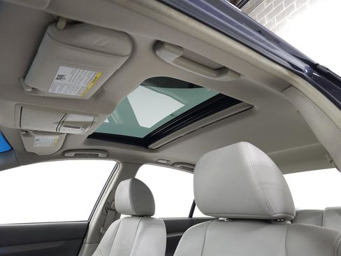 Used 2011 INFINITI G25 x w/ Moonroof Pkg image 13