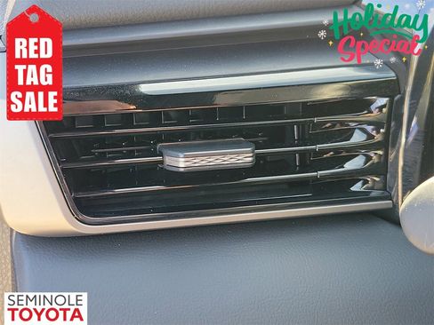 Used 2025 Toyota Camry XSE image 32