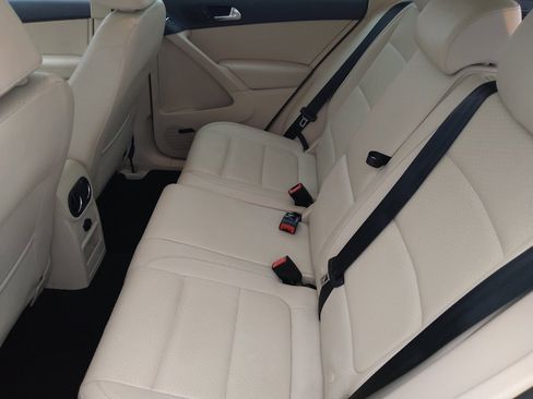 Used 2015 Volkswagen Tiguan SEL AWD/4WD image 18