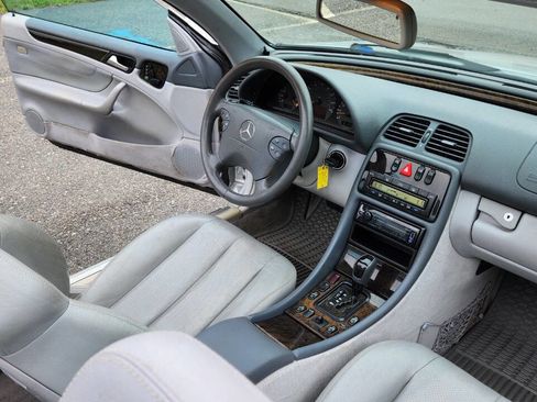 Used 2001 Mercedes-Benz CLK 430 Cabriolet image 42