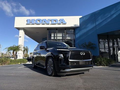 Used 2025 INFINITI QX80 Luxe image 1