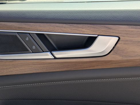 New 2026 Volkswagen Atlas SE image 34