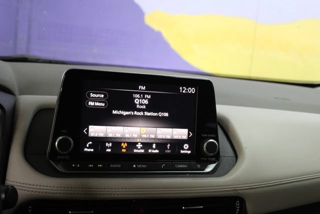 Used 2022 Nissan Rogue SV AWD/4WD image 17