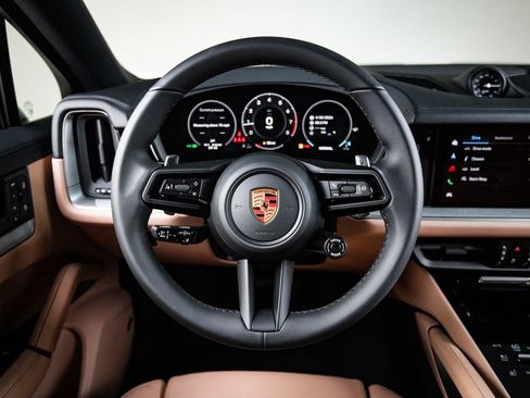 New 2026 Porsche Cayenne Coupe AWD/4WD image 26
