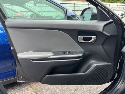Used 2025 Kia K4 LXS image 18