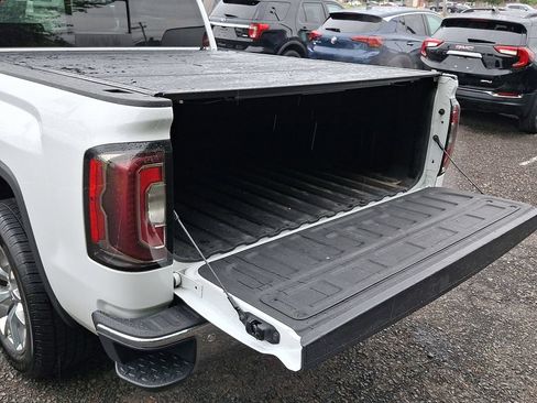 Certified 2018 GMC Sierra 1500 SLT AWD/4WD image 29