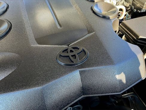 Used 2022 Toyota 4Runner Limited image 36