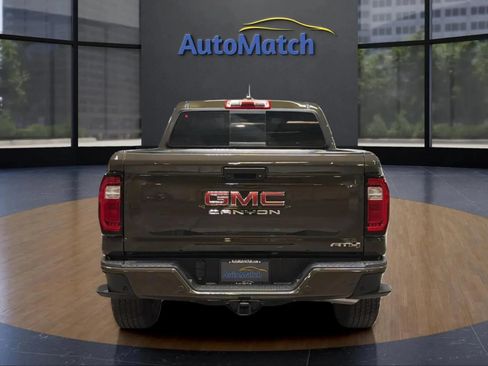 Used 2025 GMC Canyon AT4 AWD/4WD image 10