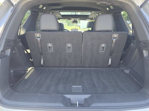 Used 2025 Honda Pilot TrailSport image 20