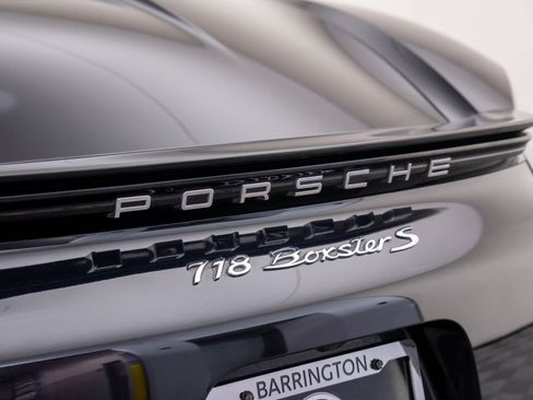 Used 2018 Porsche 718 Boxster S image 35