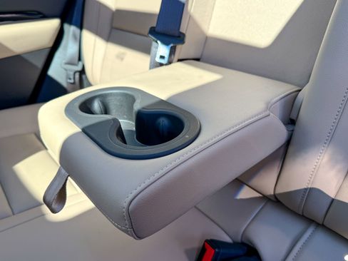 Certified 2024 Cadillac XT4 Luxury w/ Cold Weather Package AWD/4WD image 37