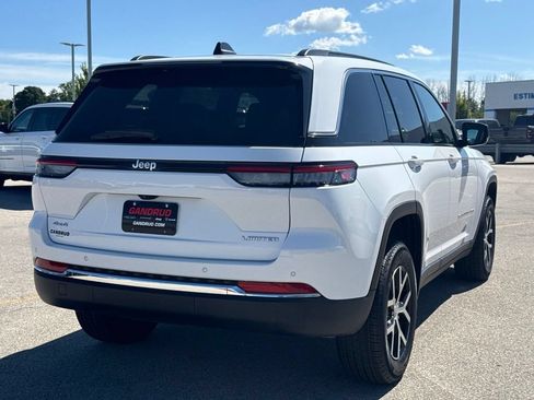 Used 2025 Jeep Grand Cherokee Limited AWD/4WD image 34