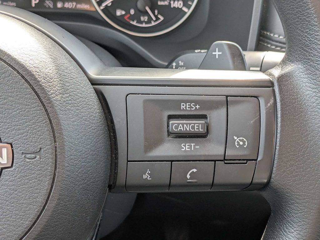 Used 2024 Nissan Rogue S AWD/4WD image 25