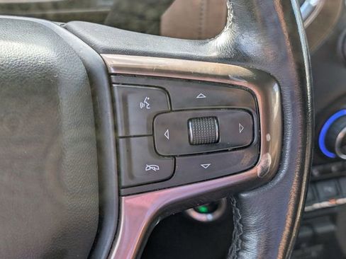 Used 2019 Chevrolet Silverado 1500 High Country image 30