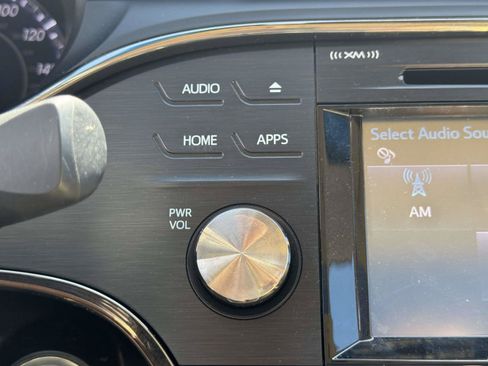 Used 2018 Toyota Avalon XLE Premium w/ All Weather Liner Package FWD image 25