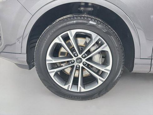 Used 2025 Audi Q7 2.0T Premium w/ Convenience Plus Package AWD/4WD image 35