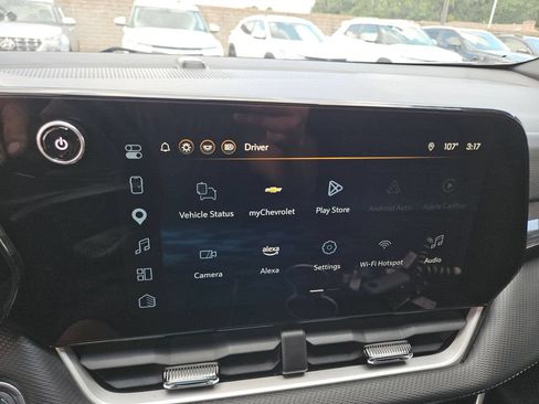 Used 2025 Chevrolet Equinox LT FWD image 21