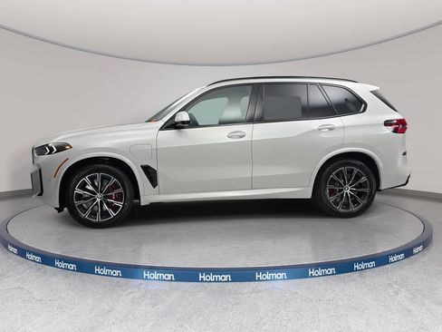 New 2026 BMW X5 xDrive50e w/ M Sport Package AWD/4WD image 8