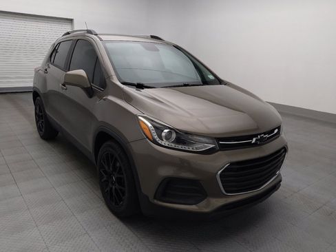 Used 2021 Chevrolet Trax LT w/ Sport Edition FWD image 13