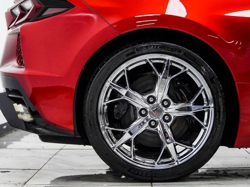 Used 2021 Chevrolet Corvette Stingray Premium Cpe w/ Z51 Performance Package RWD image 9