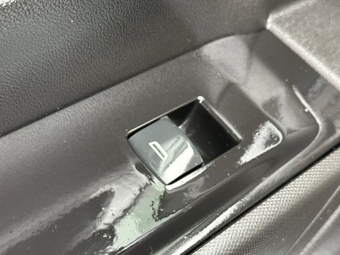 Used 2019 Chevrolet Silverado 1500 LT w/ All-Star Edition image 29