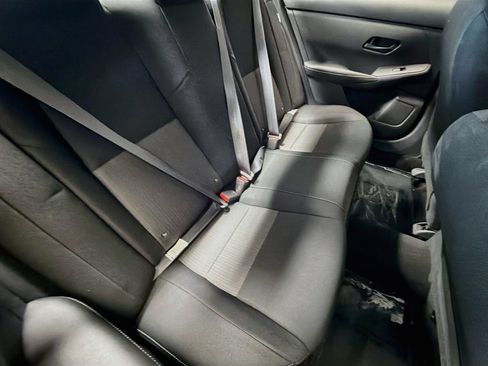 Used 2024 Nissan Sentra SV FWD image 13