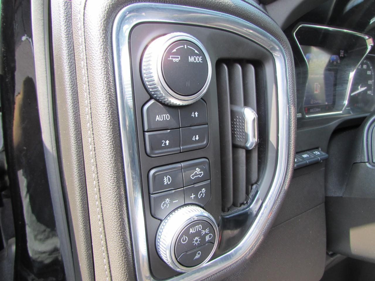 Used 2023 GMC Sierra 3500 Denali w/ Denali Black Diamond Edition AWD/4WD image 23