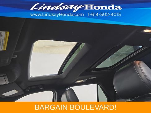 Used 2016 Ford Explorer XLT w/ Equipment Group 202A AWD/4WD image 22