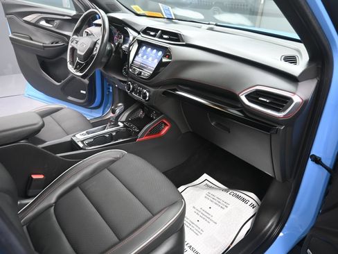 Used 2023 Chevrolet TrailBlazer RS w/ Sun and Liftgate Package FWD image 45
