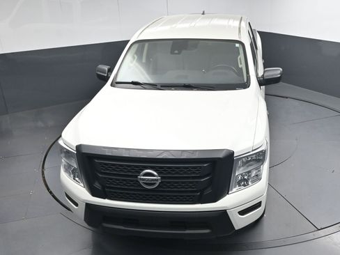 Used 2022 Nissan Titan S image 31