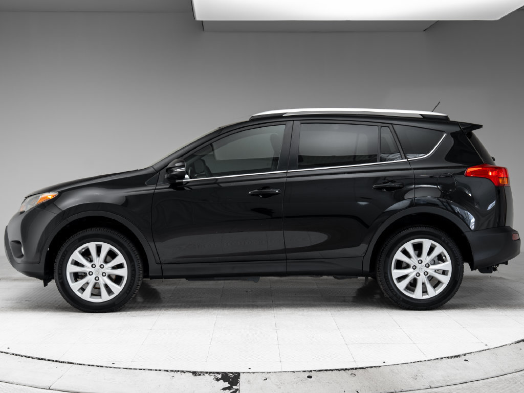 Used 2015 Toyota RAV4 Limited FWD image 2