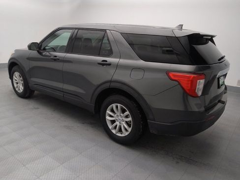 Used 2020 Ford Explorer image 3