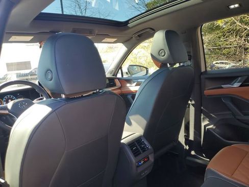 New 2026 Volkswagen Tiguan SEL R-Line image 11