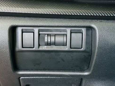 Used 2024 Subaru Crosstrek 2.0i Premium image 16