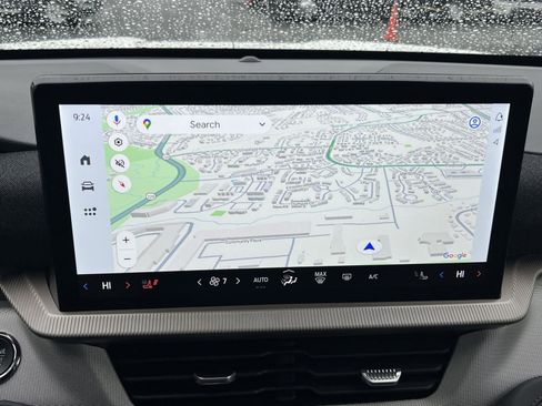 Certified 2025 Ford Explorer Active w/ Active Comfort Package image 20