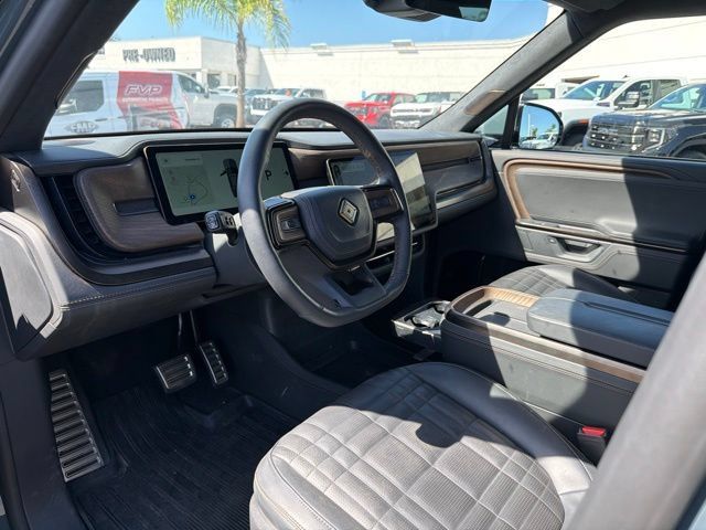 Used 2025 Rivian R1S Premium Dual AWD/4WD image 7