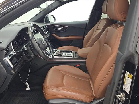 Used 2021 Audi Q8 Premium Plus AWD/4WD image 4