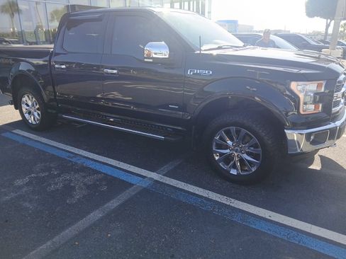 Used 2015 Ford F150 Lariat w/ Equipment Group 502A Luxury AWD/4WD image 3