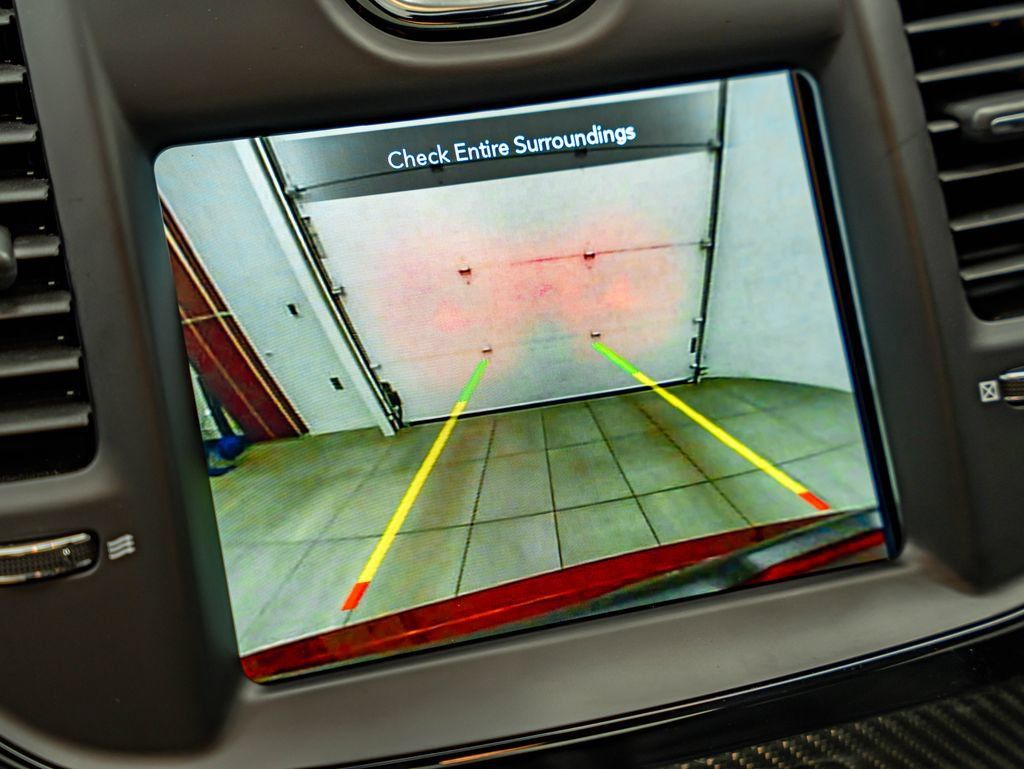 Used 2023 Chrysler 300 C RWD image 33