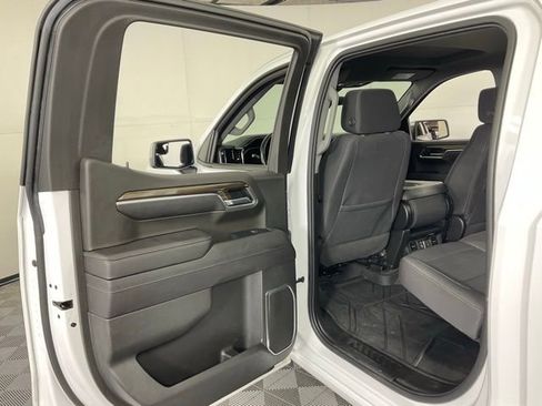 Used 2022 Chevrolet Silverado 1500 LT image 33