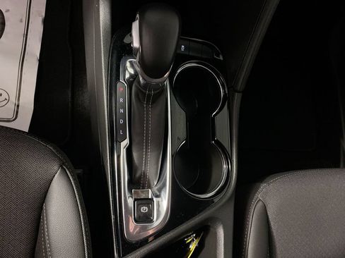 Used 2024 Buick Encore GX Preferred FWD image 19