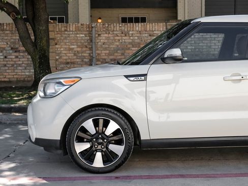 Used 2015 Kia Soul ! w/ Sun & Sound Package image 19