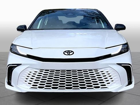 Used 2025 Toyota Camry XSE image 3