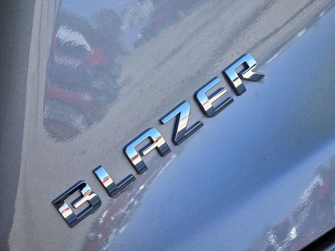 New 2026 Chevrolet Blazer LT w/ LPO, Black Grille Bar Package FWD image 12