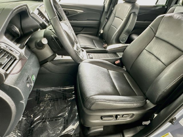 Used 2023 Honda Passport EX-L image 9